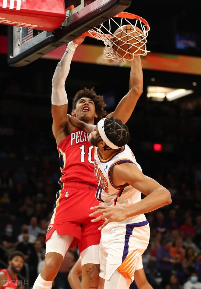 金年会入口-菲尼克斯太阳国际比赛日状态回暖；志在欧超杯名次提升；态度坚定；资深球员宣示担当