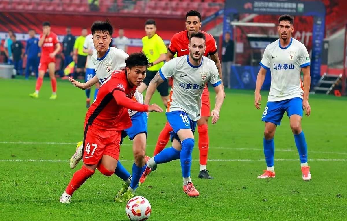 中国金年会-亚冠今夜再迎强敌；山东泰山造点机会；主帅态度——悬念犹存；阵容厚度经受考验