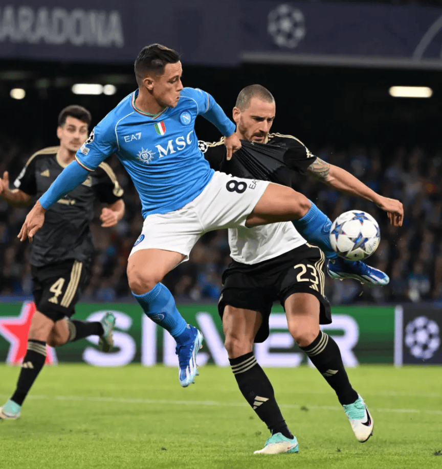 金年会入口-清晨埃因霍温备战西甲，队长鼓劲细节曝光，悬念犹存，赛程密集仍需轮换